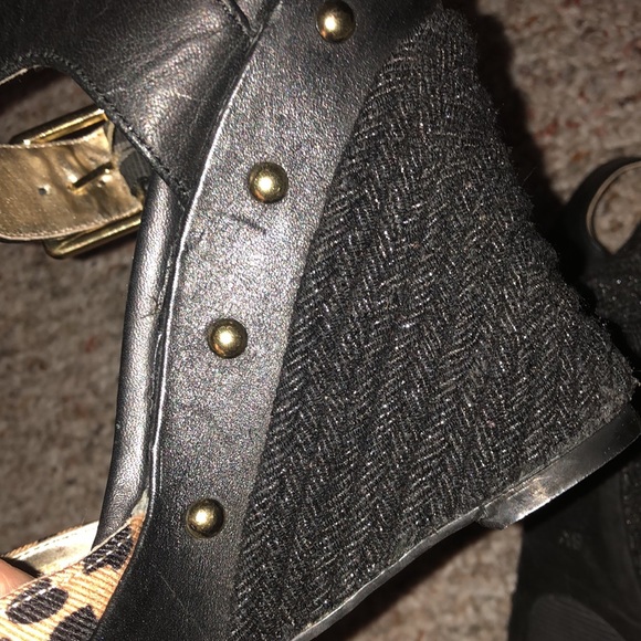 Guess cheetah & black with gold wedges - Picture 3 of 5